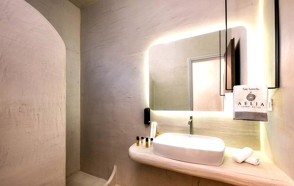 Aelia Luxury Suites